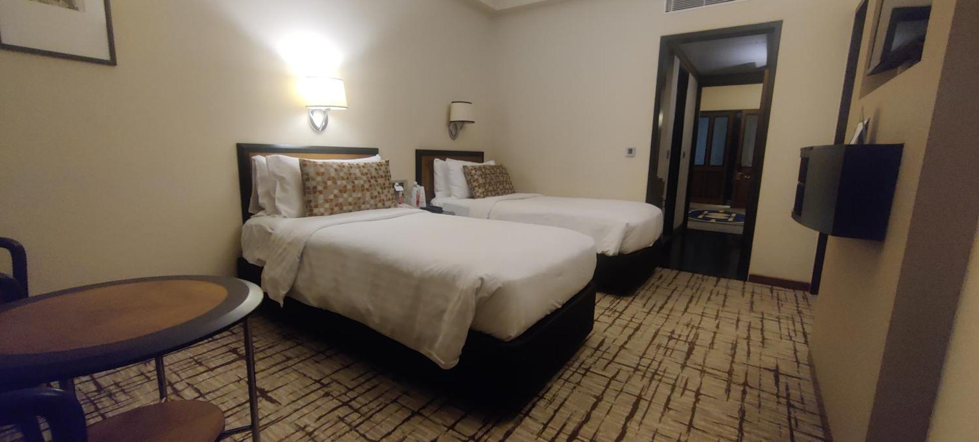 Hotel Marine Plaza Βομβάη Εξωτερικό φωτογραφία