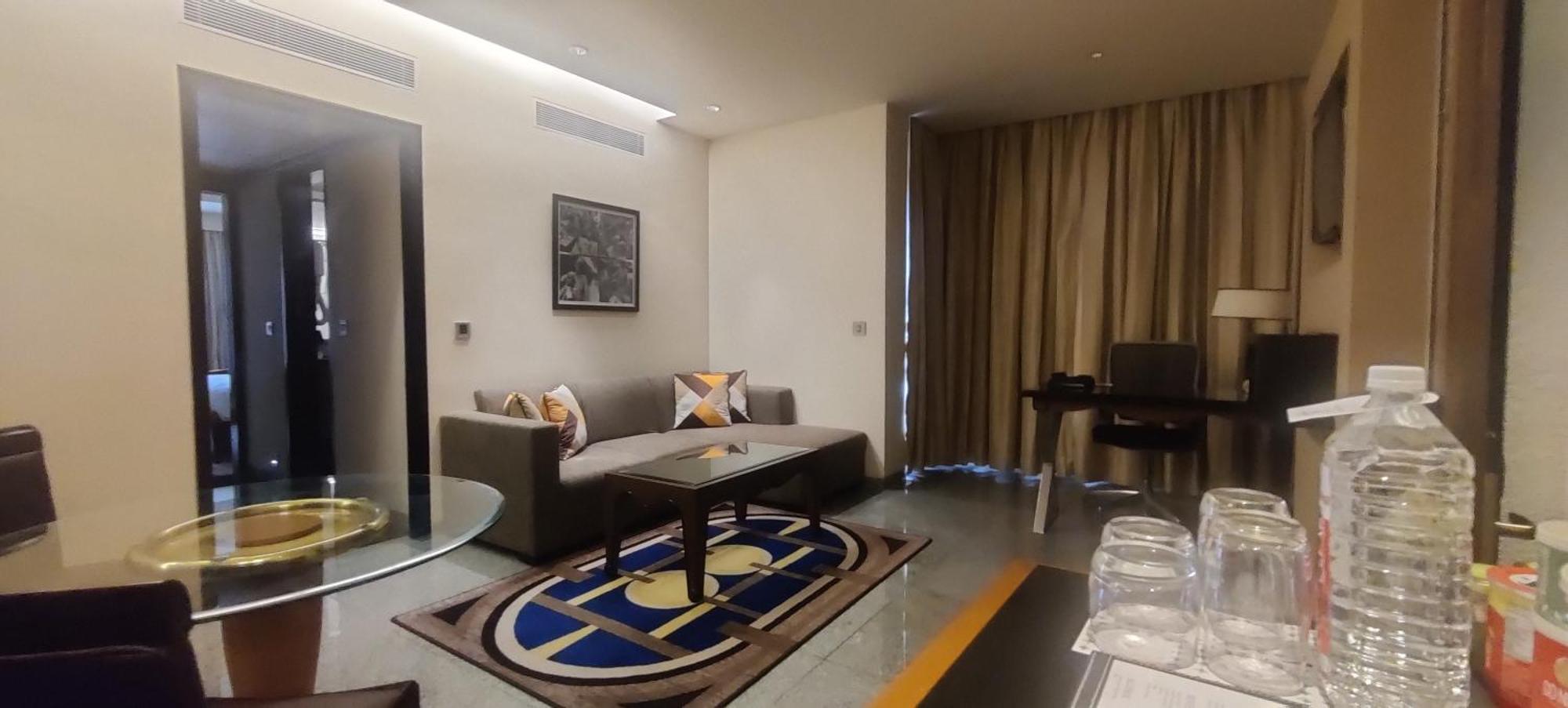 Hotel Marine Plaza Βομβάη Εξωτερικό φωτογραφία
