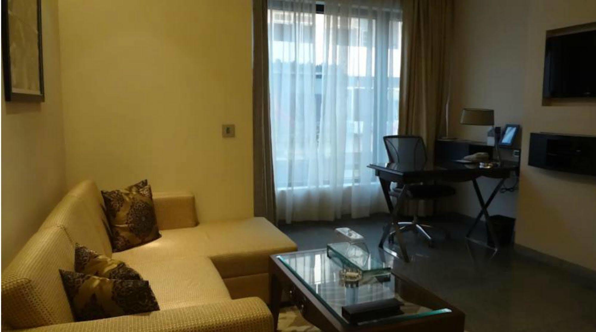 Hotel Marine Plaza Βομβάη Εξωτερικό φωτογραφία